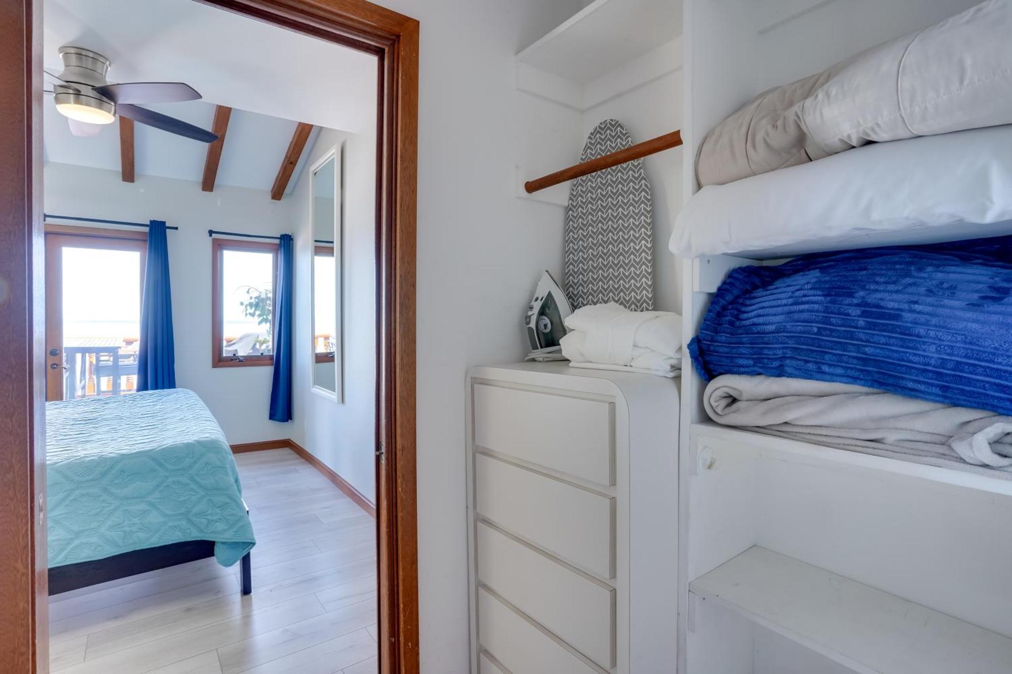 Bright Catalina Island Condo With Ocean Views! 阿瓦隆 外观 照片