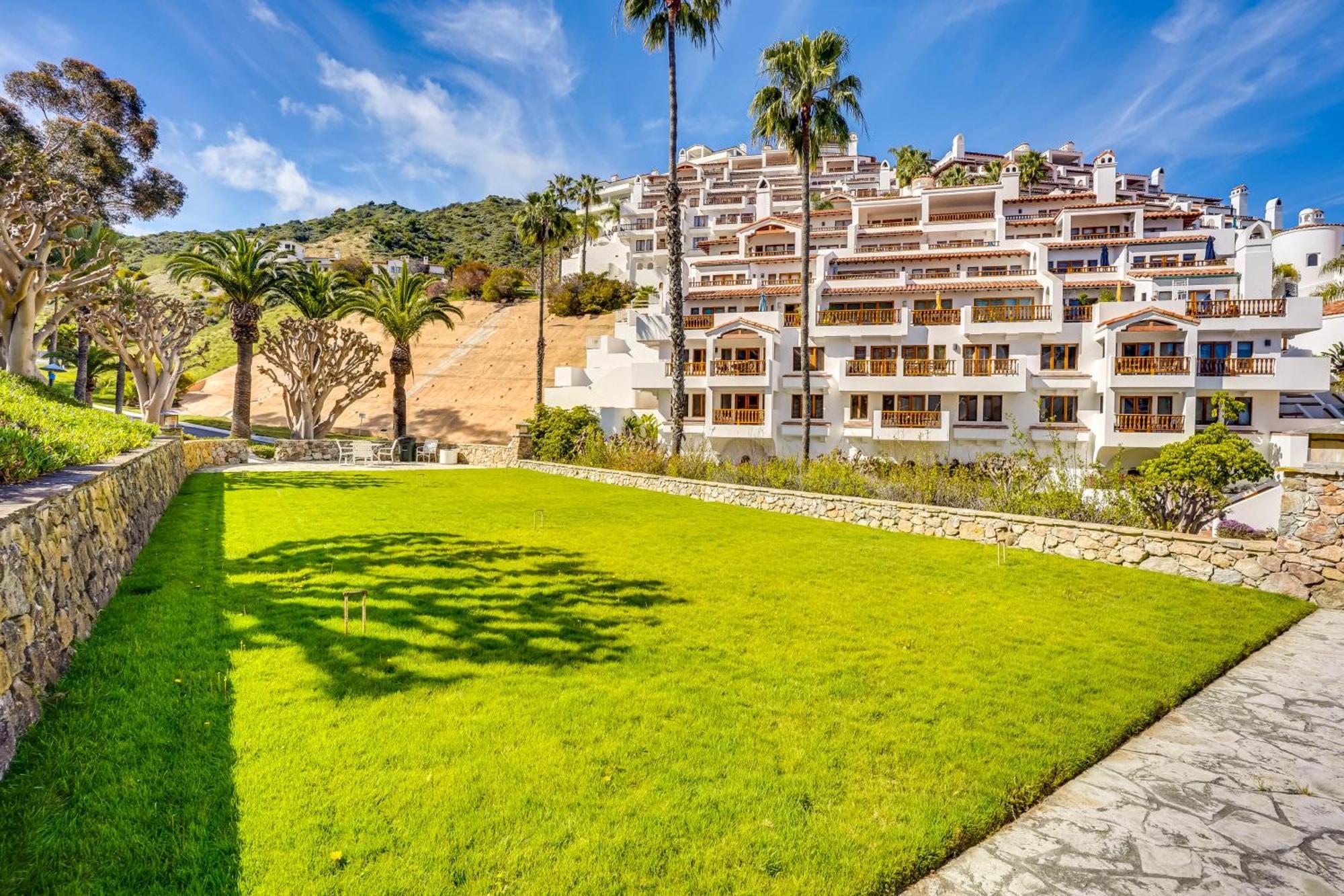Bright Catalina Island Condo With Ocean Views! 阿瓦隆 外观 照片